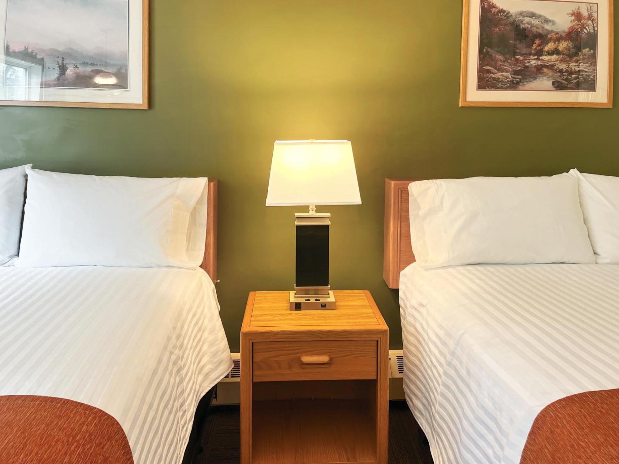 Coast Hinton Hotel מראה חיצוני תמונה